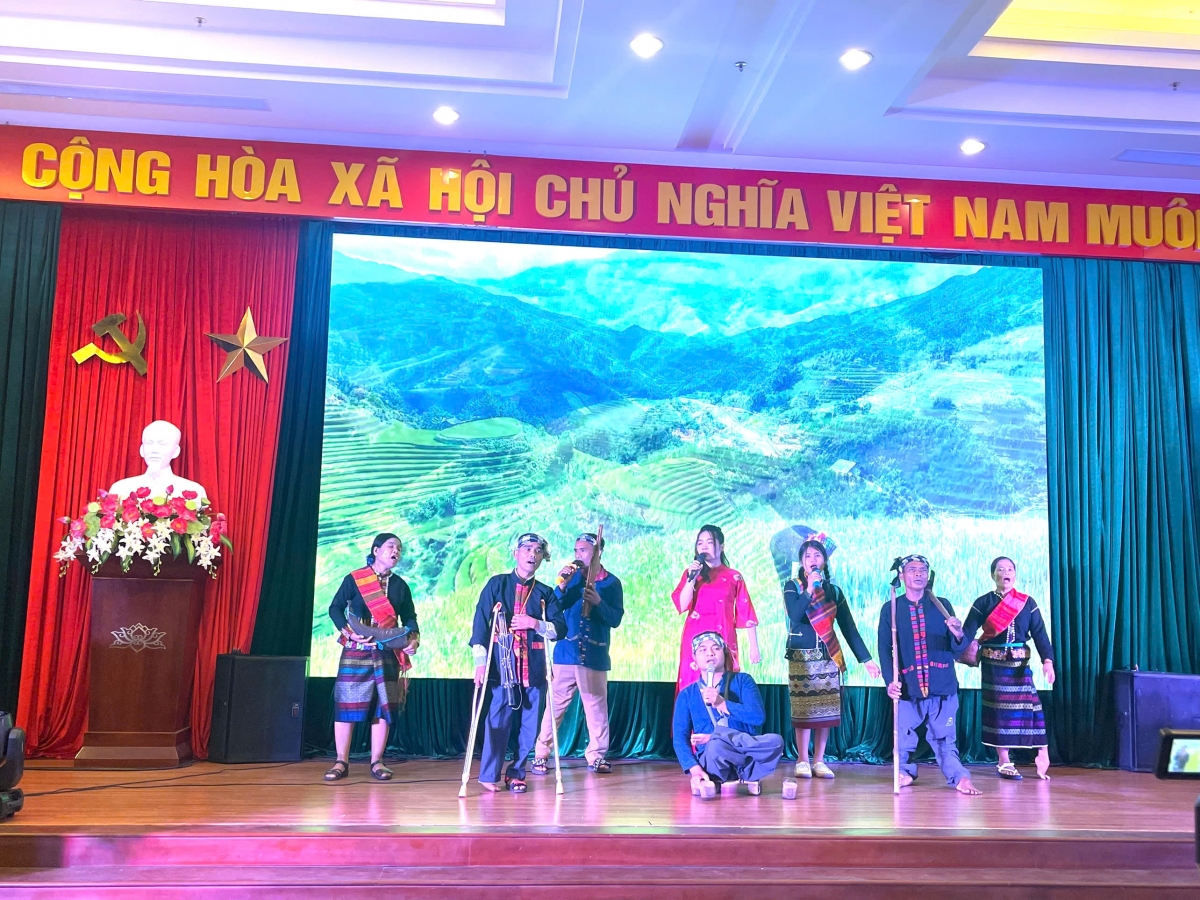 Tiết mục dự Hội thi Tiếng hát người khuyết tật lần thứ III năm 2025 với chủ đề “Tiếng hát từ trái tim”, khu vực miền Trung và Tây Nguyên (Tháng 5/2025)