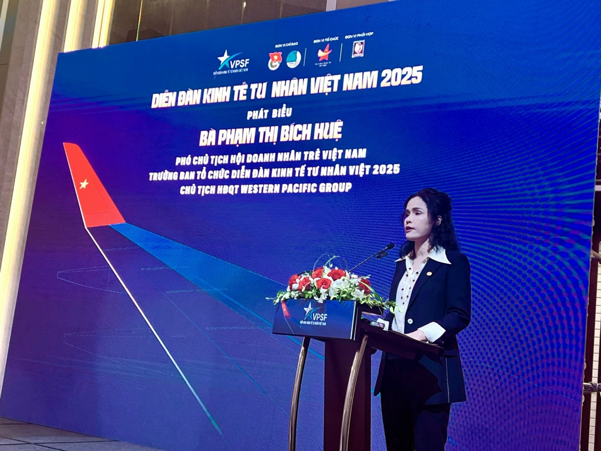 Bà Phạm Thị Bích Huệ, Phó Chủ tịch Hội Doanh nhân trẻ Việt Nam, Trưởng Ban tổ chức