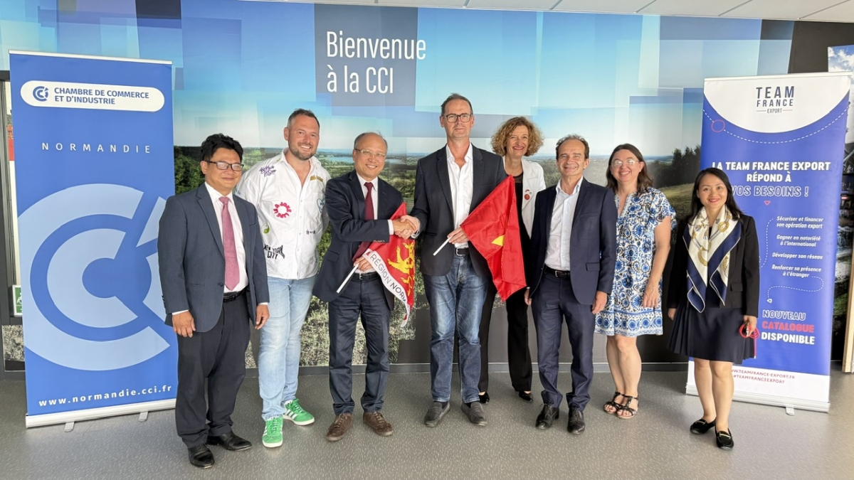Đoàn Đại sứ quán làm việc với CCI Normandie - Ảnh: Anh Tuyển/VOV