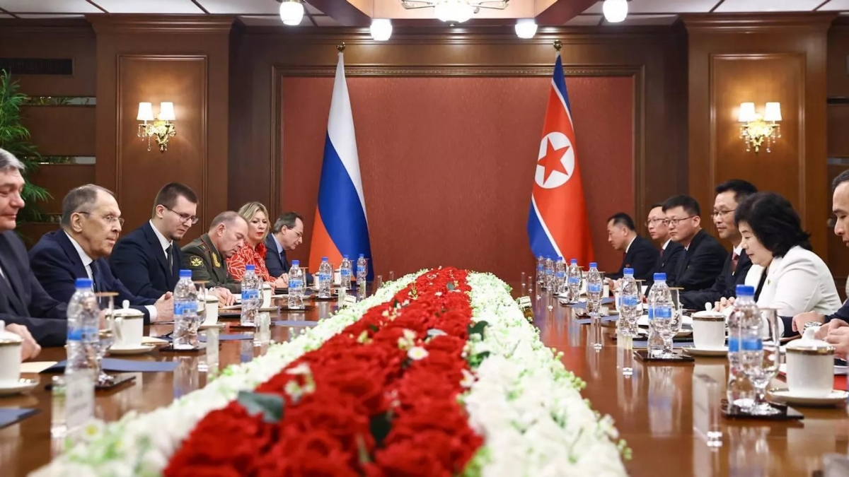 Bộ trưởng Ngoại giao Sergey Lavrov hội đàm với Bộ trưởng Ngoại giao CHDCND Triều Tiên Choi Son Hee trong khuôn khổ vòng đối thoại chiến lược Nga-Triều Tiên lần thứ hai - Ảnh: Bộ Ngoại giao Nga.