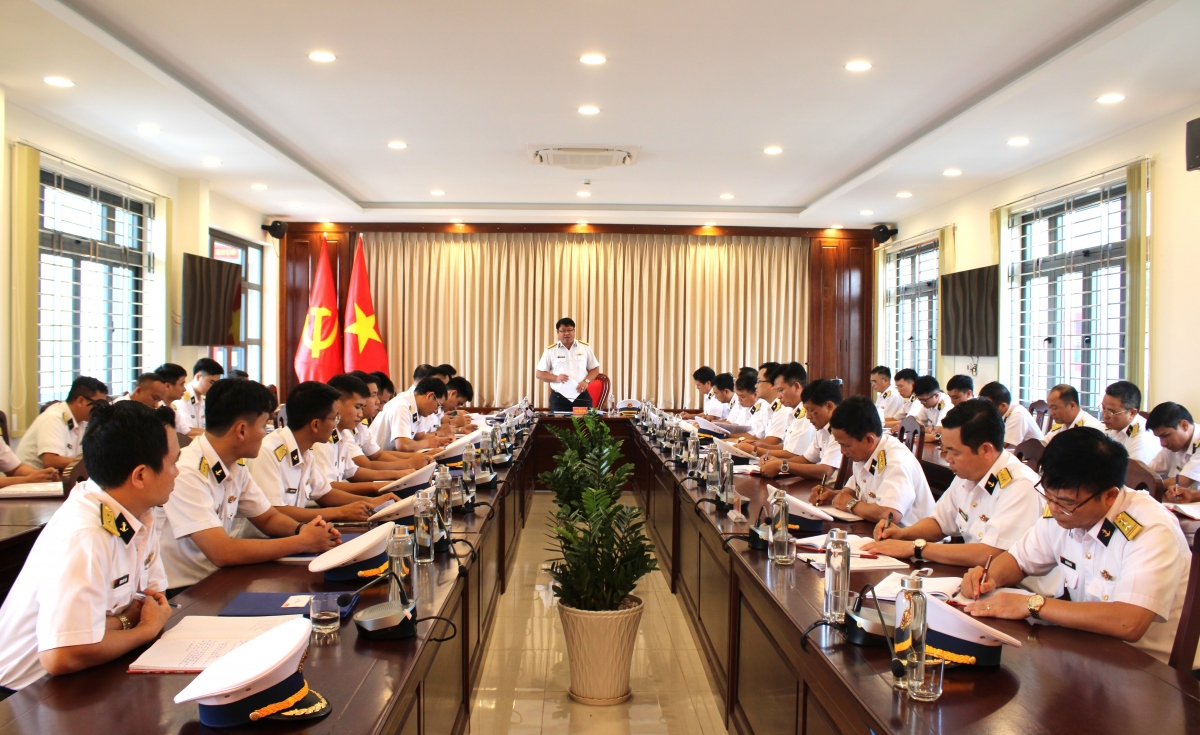 Đại tá Triệu Thanh Tùng, Phó Tư lệnh Vùng 2 Hải quân kết luận kiểm tra tại Trung tâm Bảo đảm - Kỹ thuật