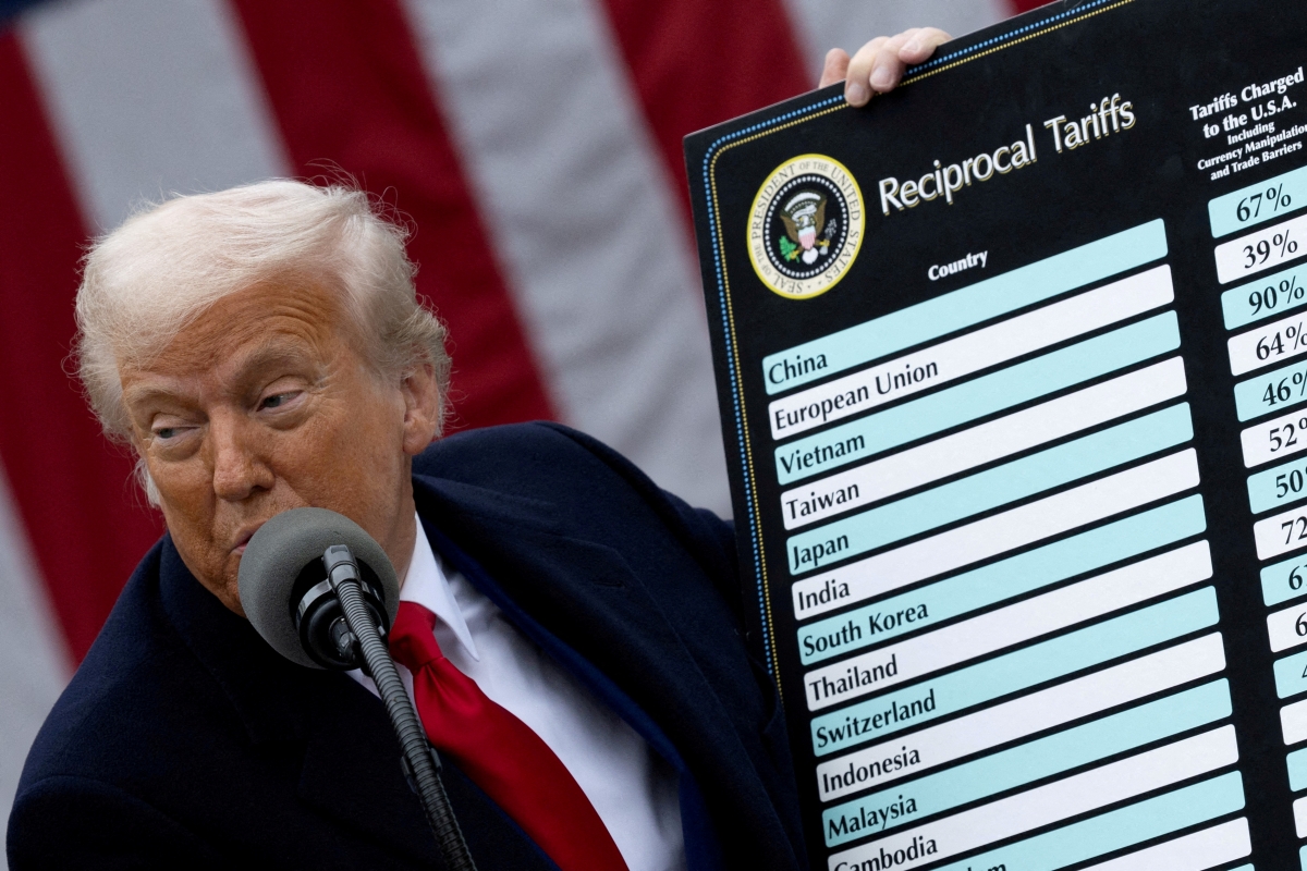Tổng thống Mỹ Donald Trump phát biểu về thuế quan tại Vườn Hồng ở Nhà Trắng hôm 2/4/2025- Nguồn:Reuters