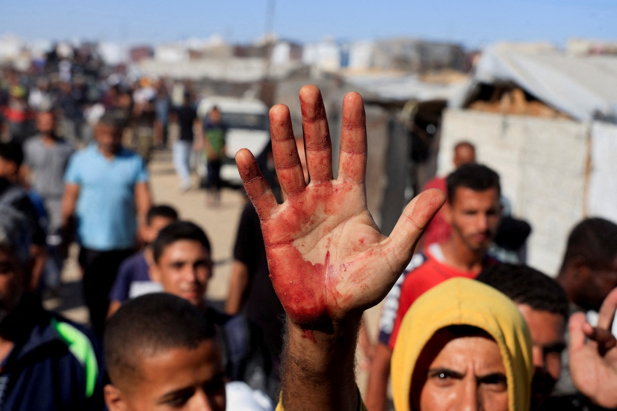 Người dân Gaza tìm kiếm viện trợ- Nguồn- Reuters