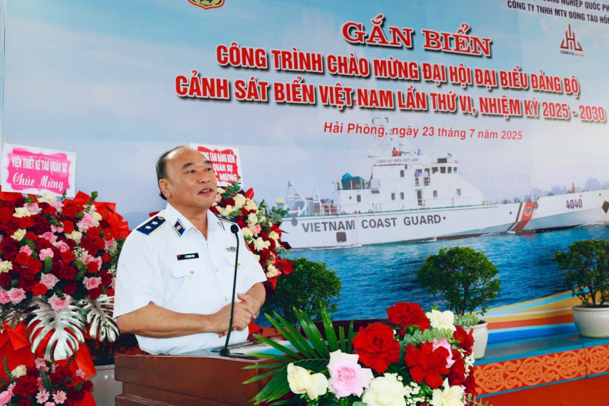 Trung tướng Lê Quang Đạo - Tư lệnh Cảnh sát biển Việt Nam phát biểu tại buổi lễ