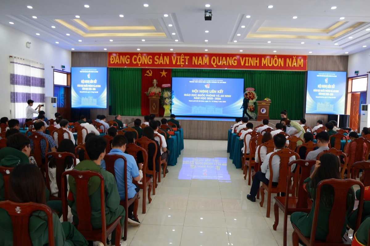 Quang cảnh Hội nghị