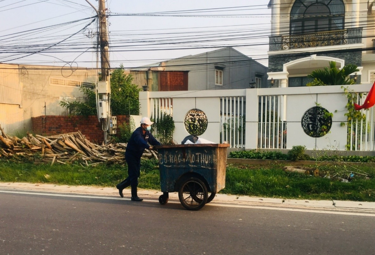 (Ảnh: Việc phân loại rác phải được thực hiện đồng bộ ở các khâu)