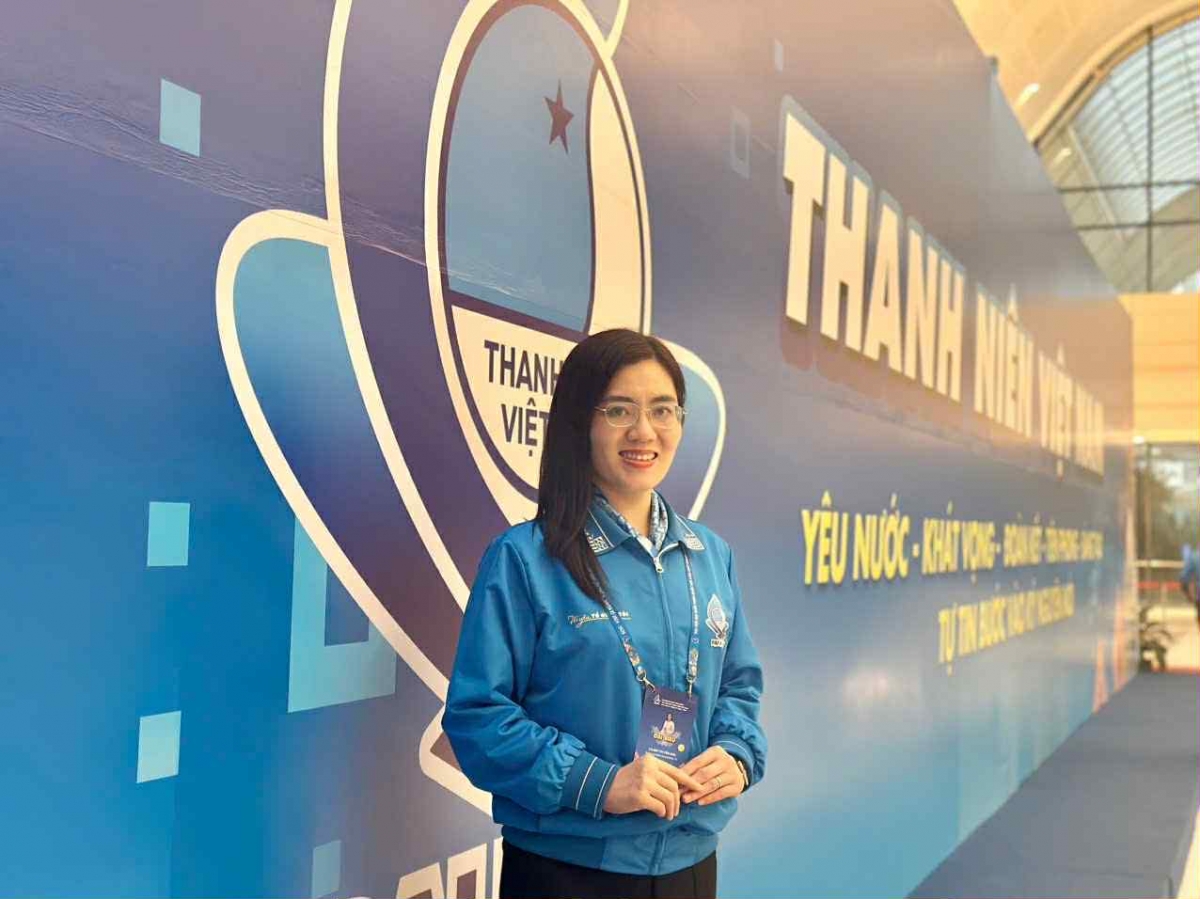 Thạc sĩ, Bác sĩ chuyên khoa II, Bùi Thị Vân Anh – Giám đốc Bệnh viện Mắt Nam Quảng Trị
