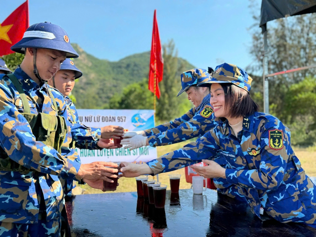 Mô hình "Bát nước thao trường" tại Vùng 4 Hải quân