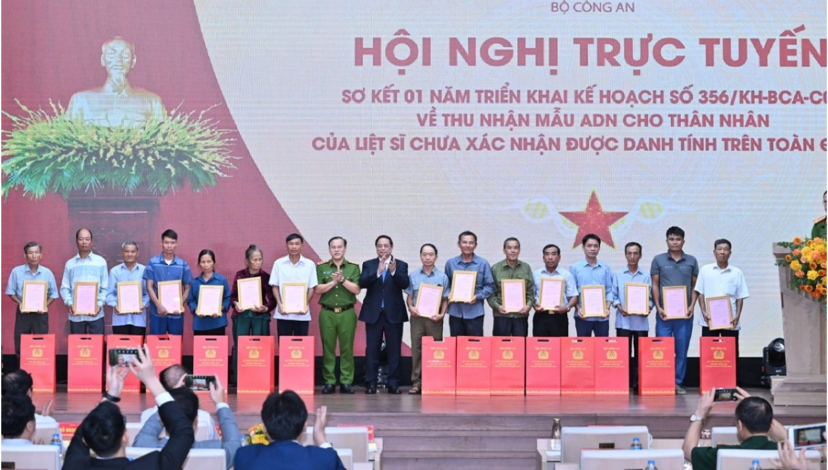 Bộ Công an tổ chức Hội nghị sơ kết một năm triển khai Kế hoạch số 356 về việc thu nhận mẫu ADN của thân nhân liệt sĩ chưa xác định danh tính.