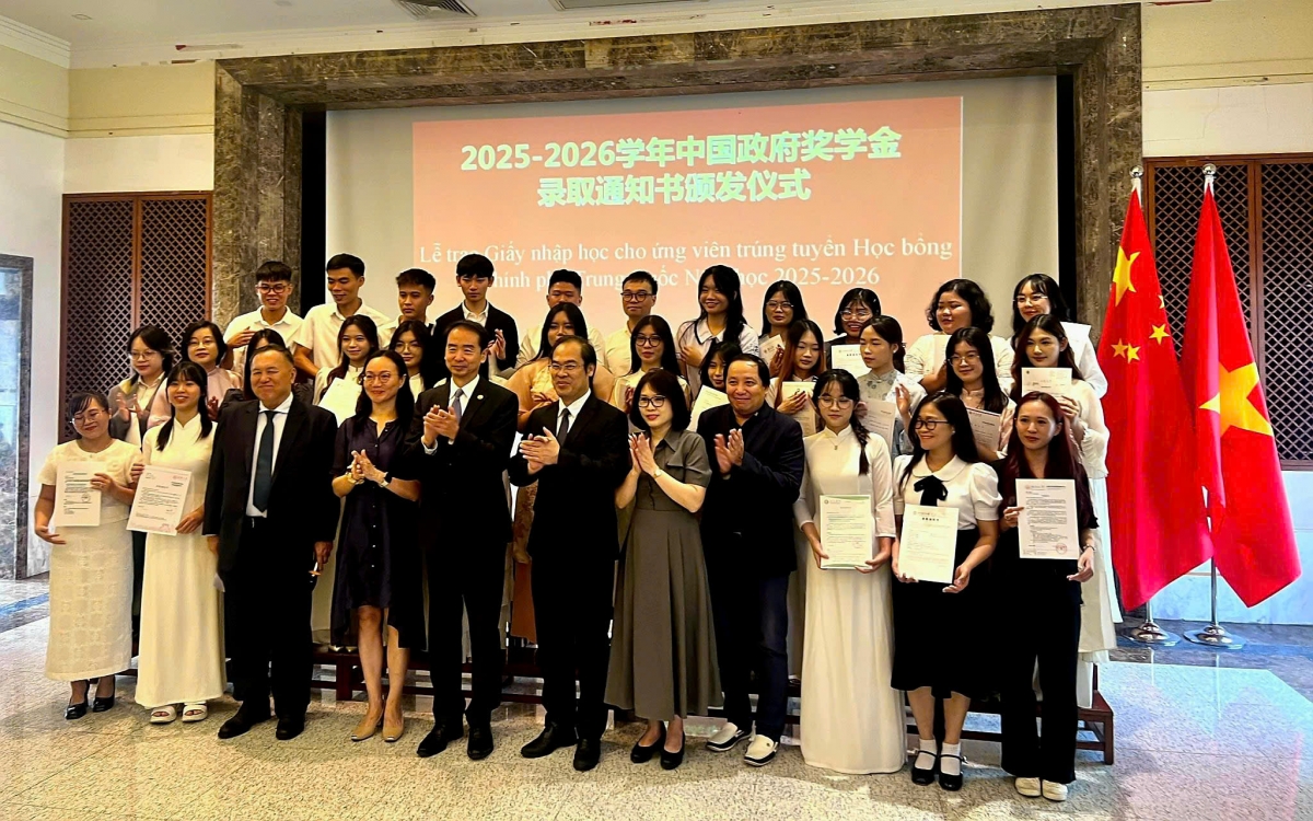 Năm học 2025-2026 có 34 sinh viên Việt Nam giành học bổng chính phủ Trung Quốc