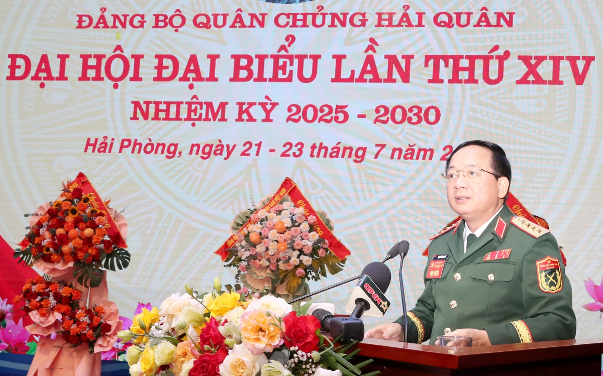 Đại tướng Trịnh Văn Quyết phát biểu chỉ đạo đại hội
