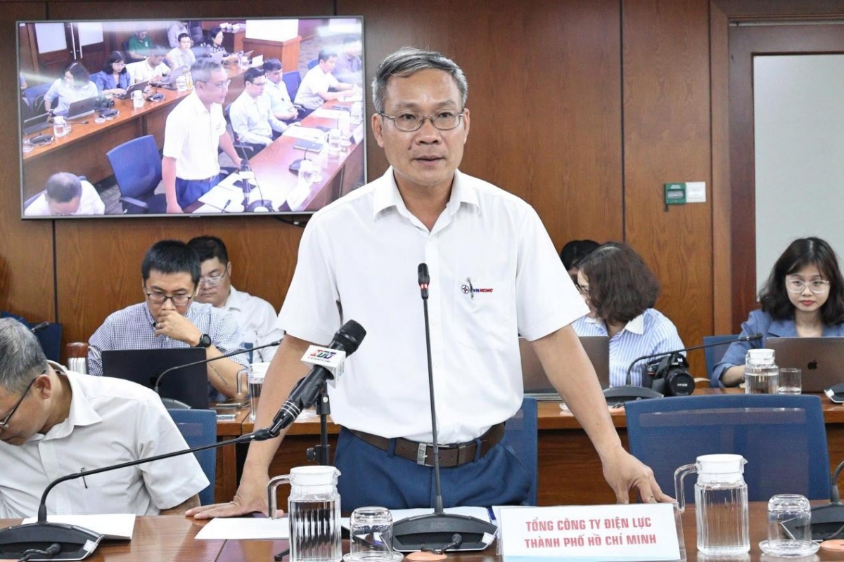 Ông Bùi Trung Kiên, Phó Tổng Giám đốc Tổng công ty điện lực TP.HCM (ảnh Như Ý)