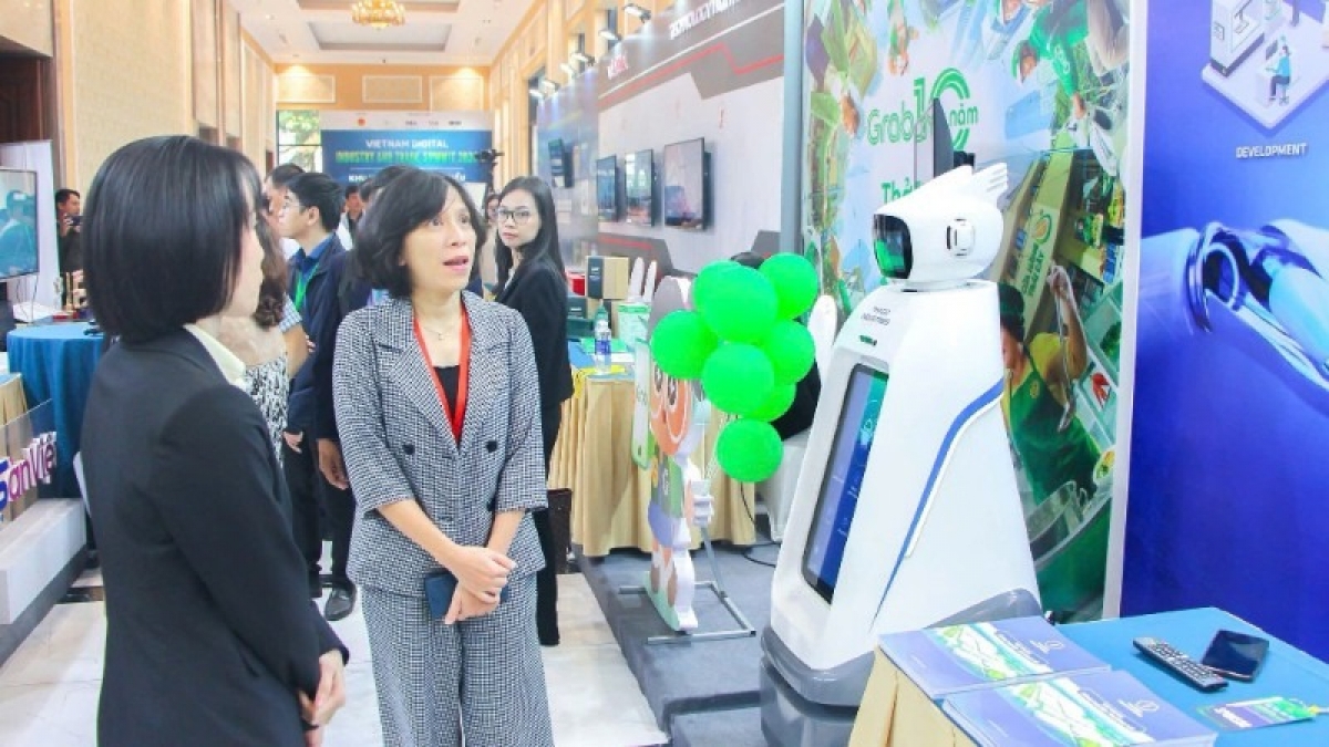 Diễn đàn Ứng dụng thương mại điện tử và công nghệ số Việt Nam 2025 được kỳ vọng là cầu nối để chuyên gia, doanh nghiệp và nhà hoạch định chính sách cùng định hướng giải pháp đột phá cho thương mại điện tử và kinh tế số Việt Nam.