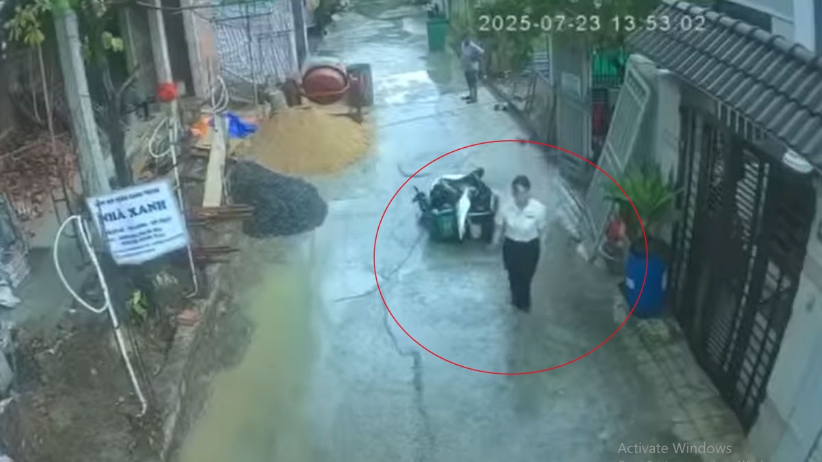 Bà T. đã xin lỗi nam shipper