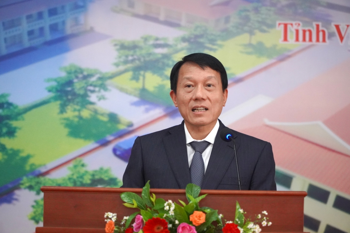 Bộ trưởng Bộ Công an Việt Nam, Đại tướng Lương Tam Quang phát biểu tại lễ bàn giao Trung tâm Cai nghiện ma túy cho Bộ Công an Lào.
