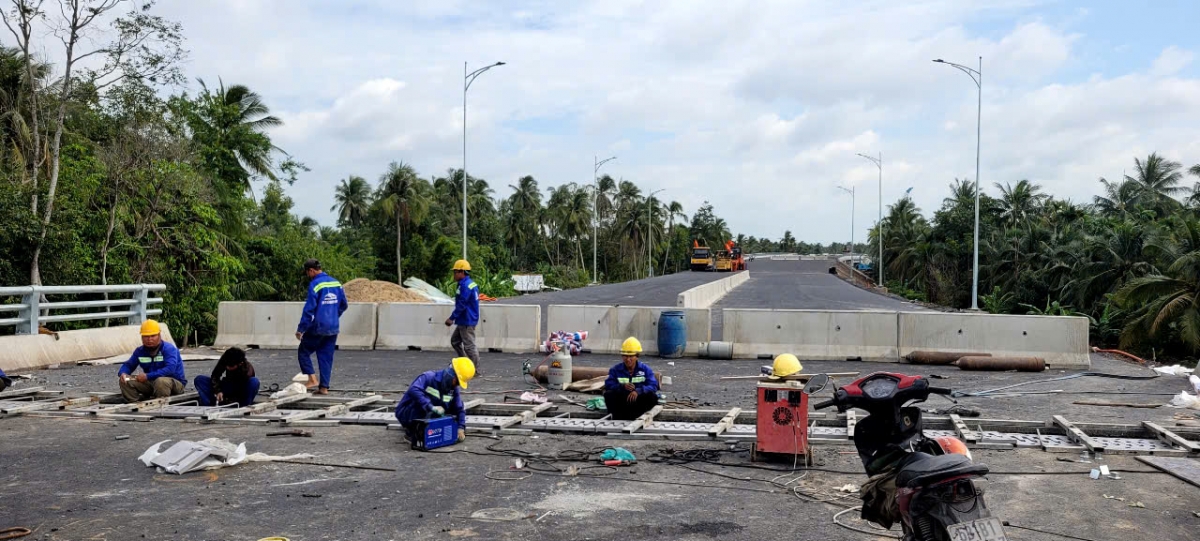 Các gói thầu đang thi công khẩn trương để hoàn thành trước ngày 31/7