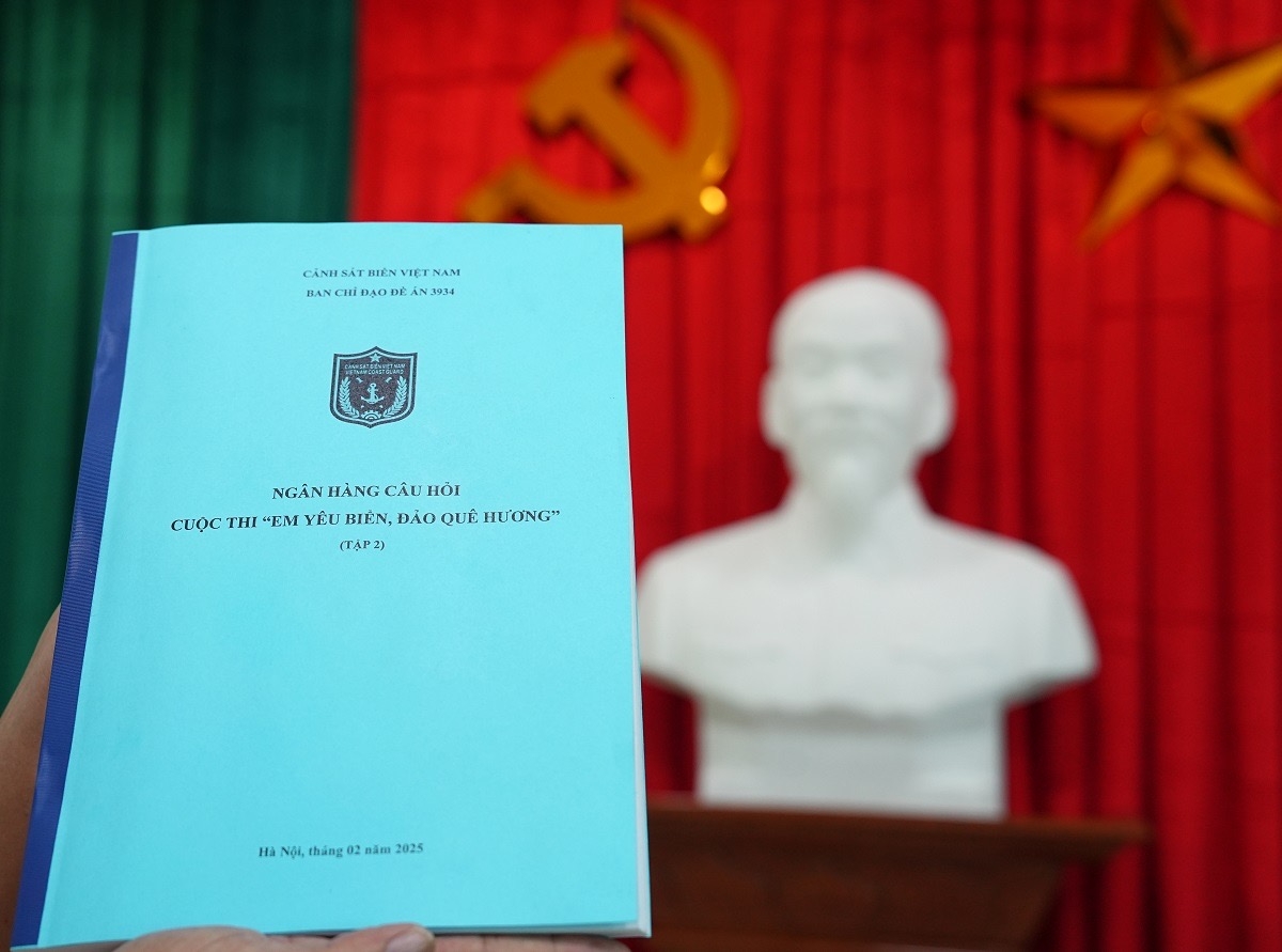 Chỉnh lý, hoàn thiện ngân hàng câu hỏi Cuộc thi “Em yêu biển, đảo quê hương”.
