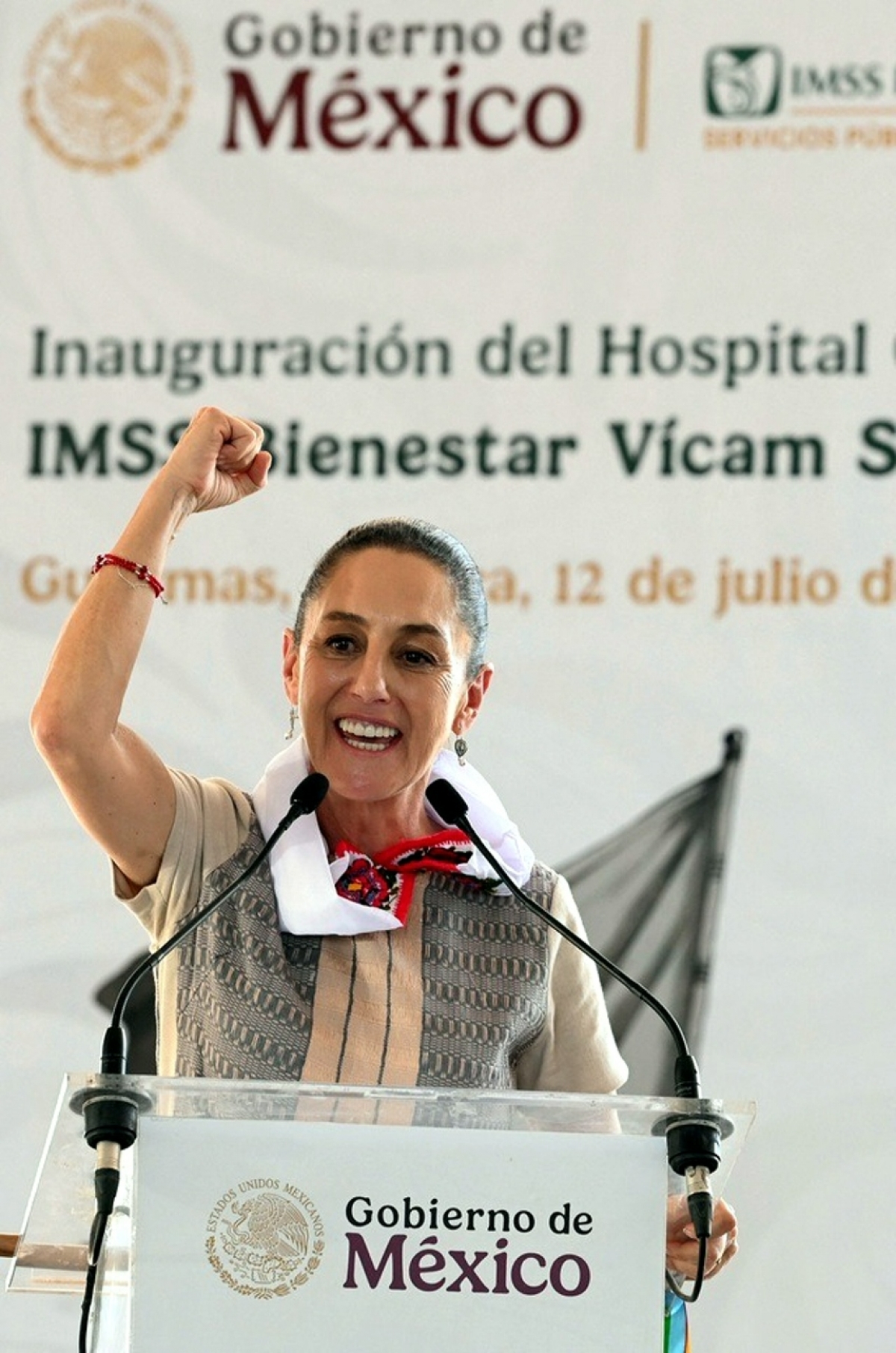 Tổng thống Mexico Claudia Sheinbaum tham dự lễ khánh thành một bệnh viện cộng đồng tại Vicam (Mexico) ngày 12/7 - Ảnh: Reuters