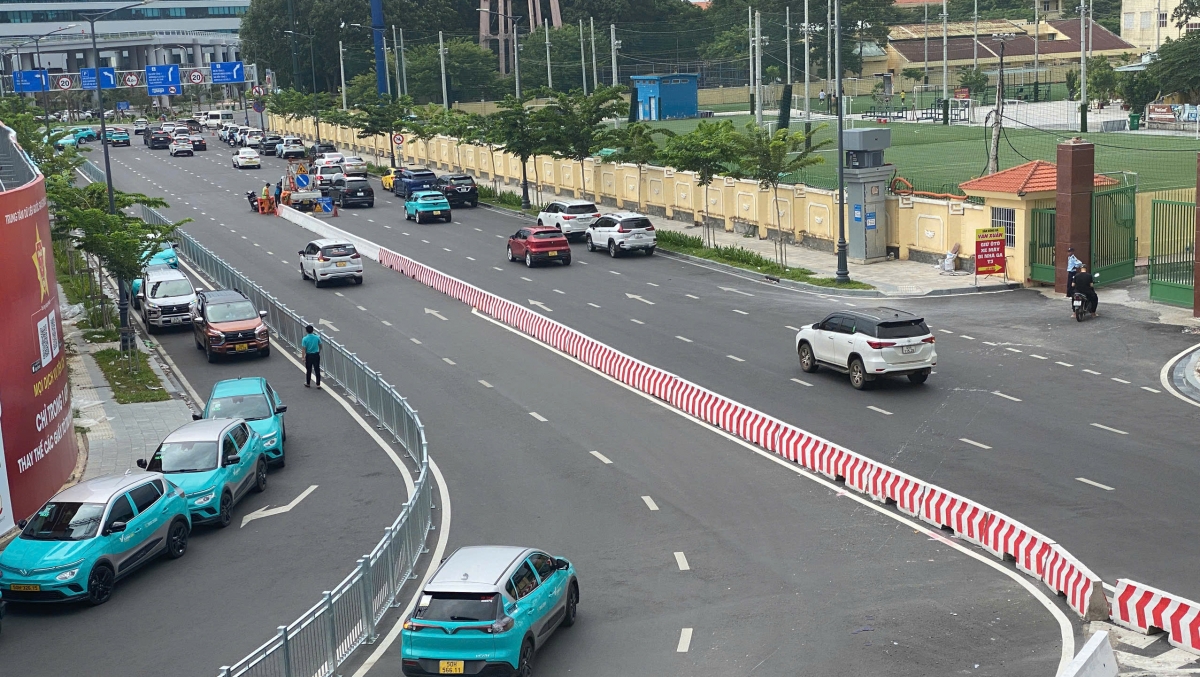 Cửa ngõ ga T3 được chia làm 5 làn vào và 1 làn ra (Ảnh TK)