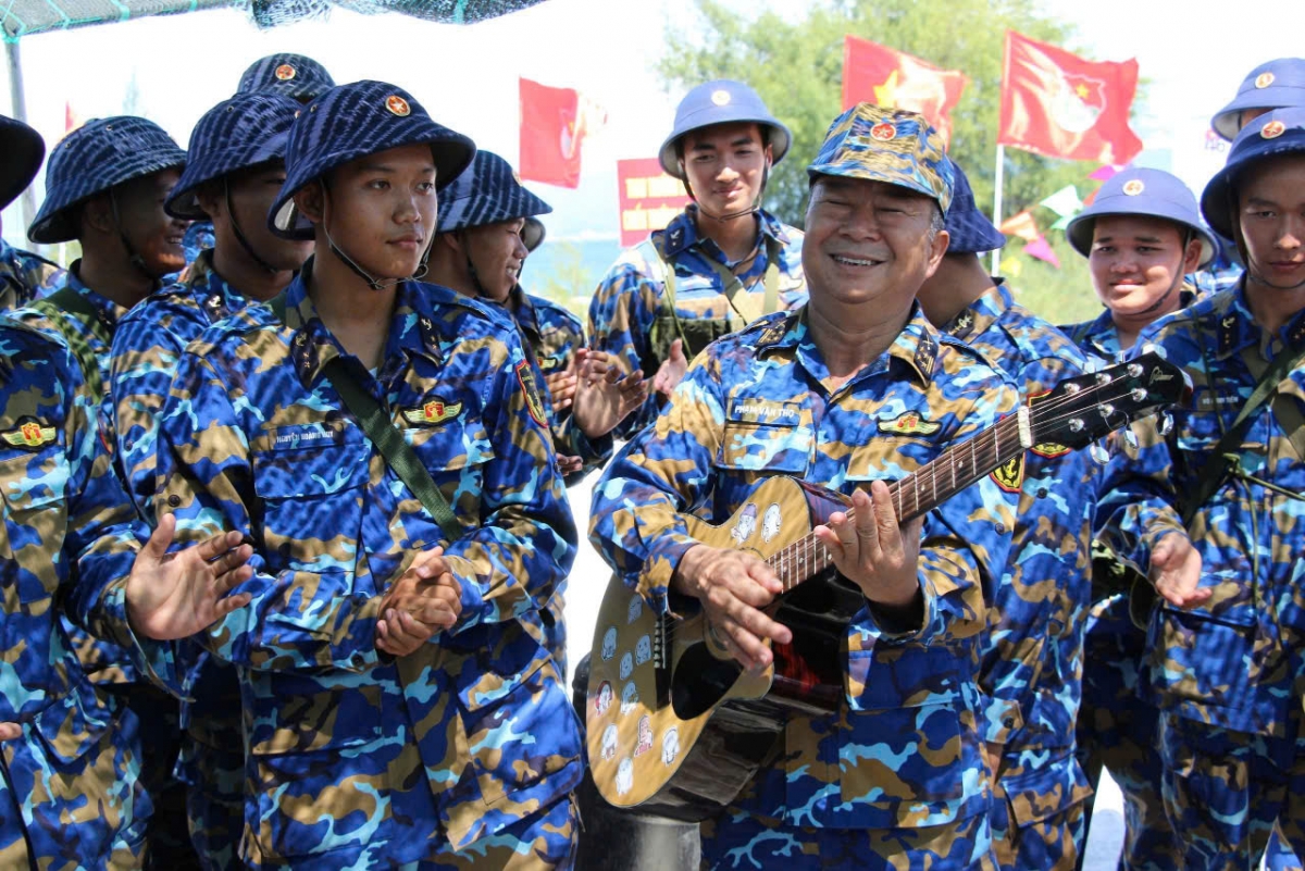 Đại tá Phạm Văn Thọ, Chính ủy Lữ đoàn 146 truyền lửa nhiệt huyết trên thao trường