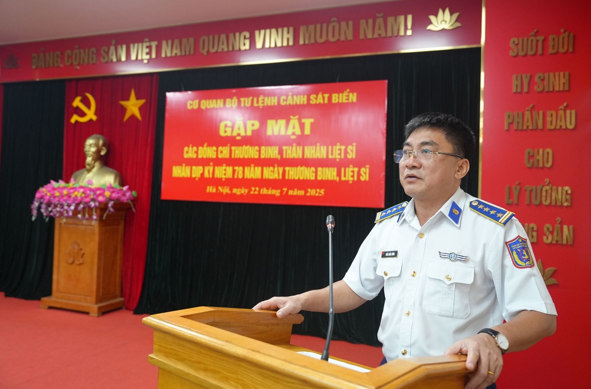 Đại tá Trần Xuân Lương phát biểu tại buổi gặp mặt.