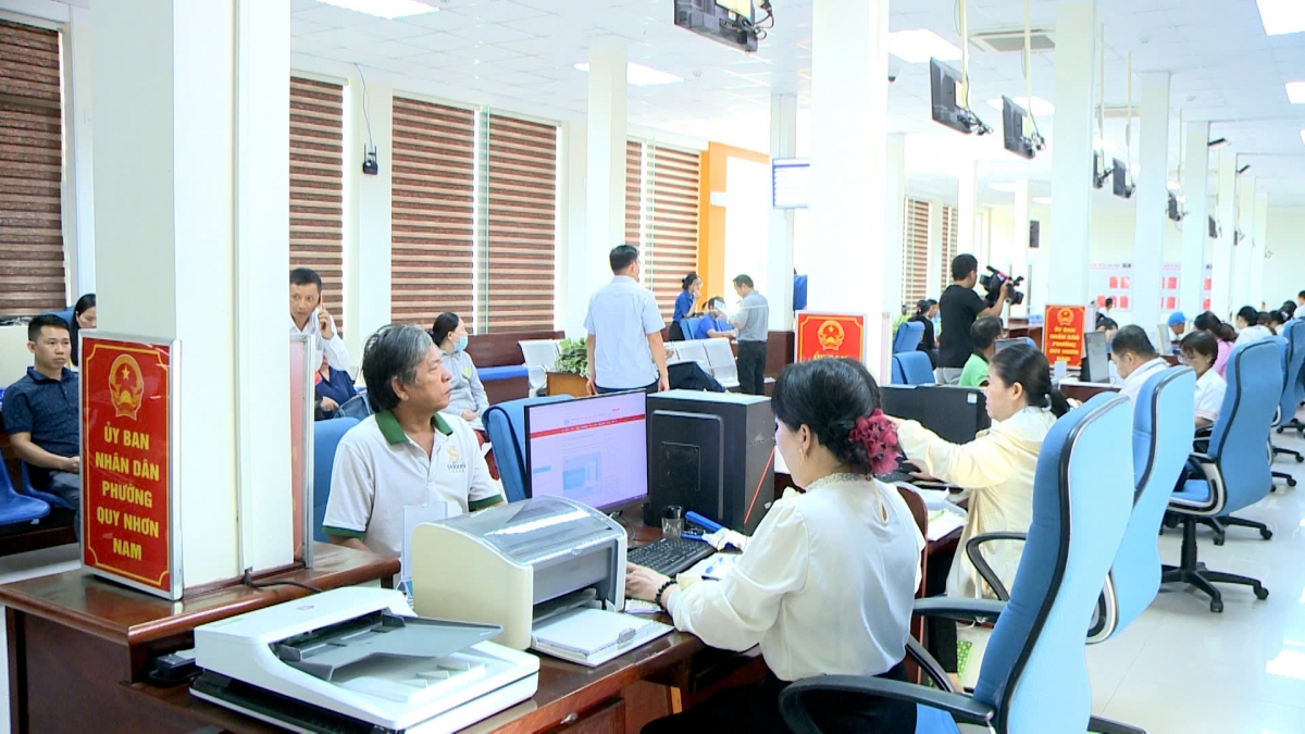 Giải quyết thủ tục hành chính tại phường Quy Nhơn Nam, tỉnh Gia Lai.