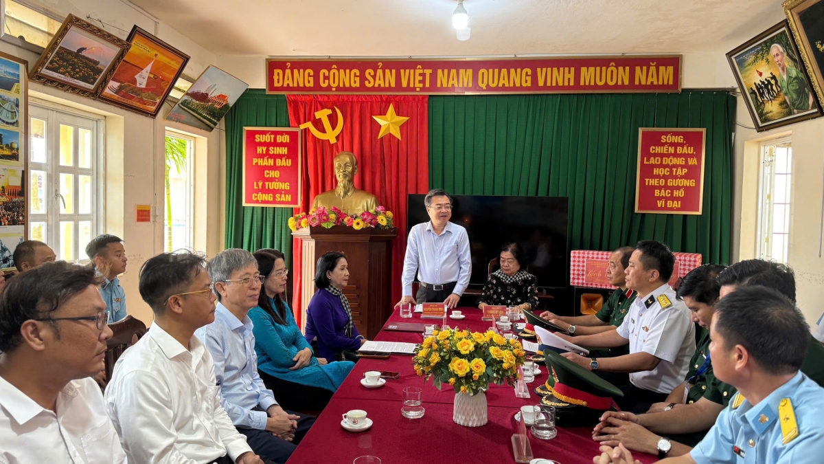 Đồng chí Nguyễn Thanh Nghị, Ủy viên Trung ương Đảng, Phó Bí thư Thường trực Thành ủy TP.HCM tại buổi gặp mặt