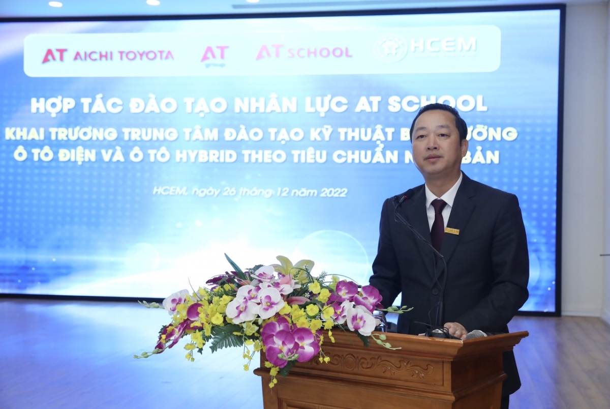 Ông Đồng Văn Ngọc - Hiệu Trưởng Trường Cao đẳng Cơ điện Hà Nội