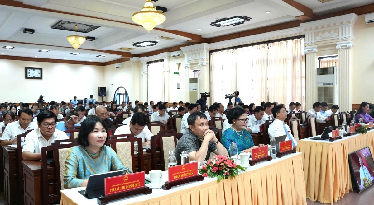 Tại kỳ họp thứ 10, HĐND thành phố Huế khóa VIII, nhiệm kỳ 2021-2026
