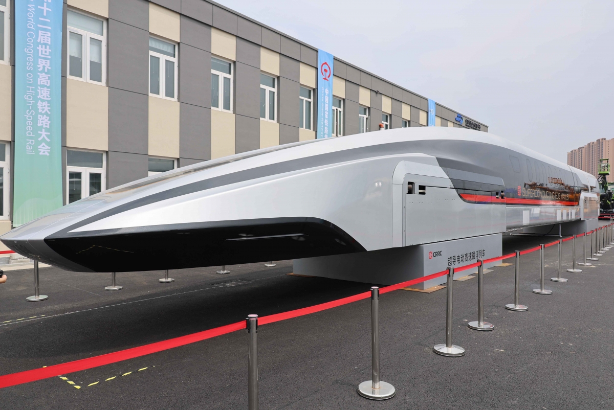 Nguyên mẫu tàu đệm từ cao tốc siêu dẫn có tốc độ thiết kế 600km/h