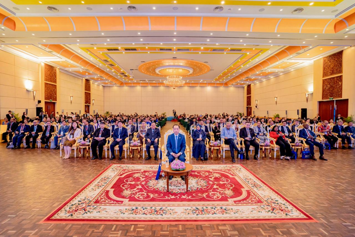 Hội nghị năm nay với chủ đề “Kỷ niệm hai thập kỷ xuất sắc và hơn thế nữa” thu hút khoảng 500 đại biểu