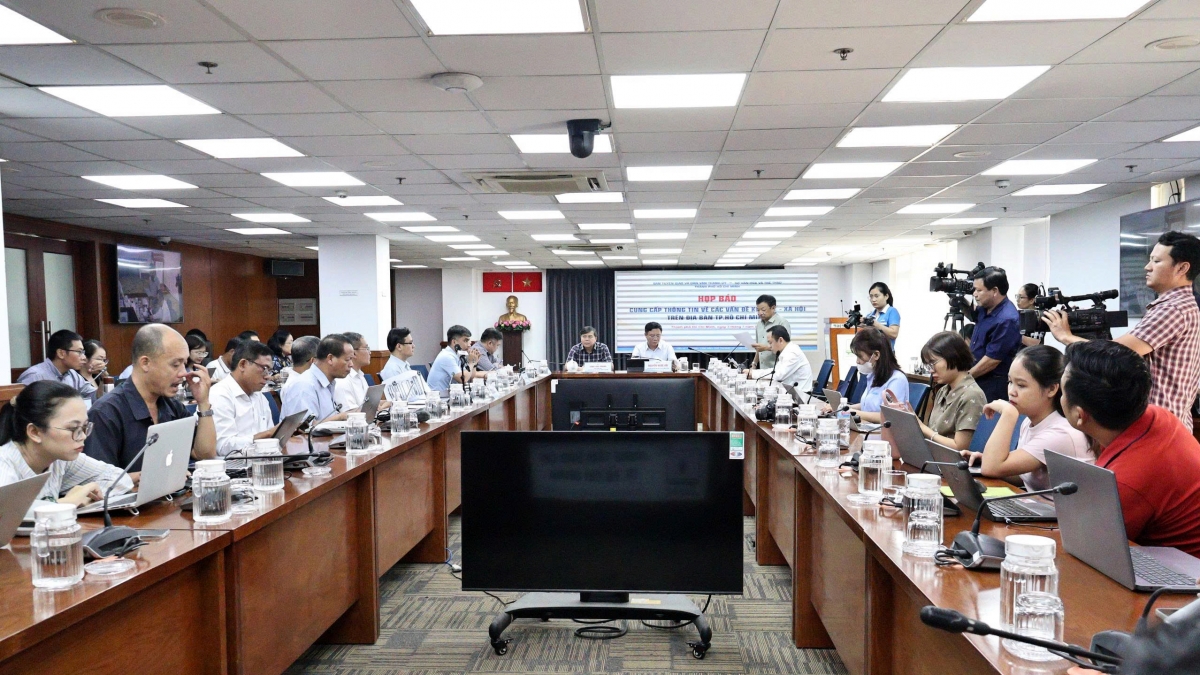 Quang cảnh họp báo chiều 3/7 (ảnh Như Ý)