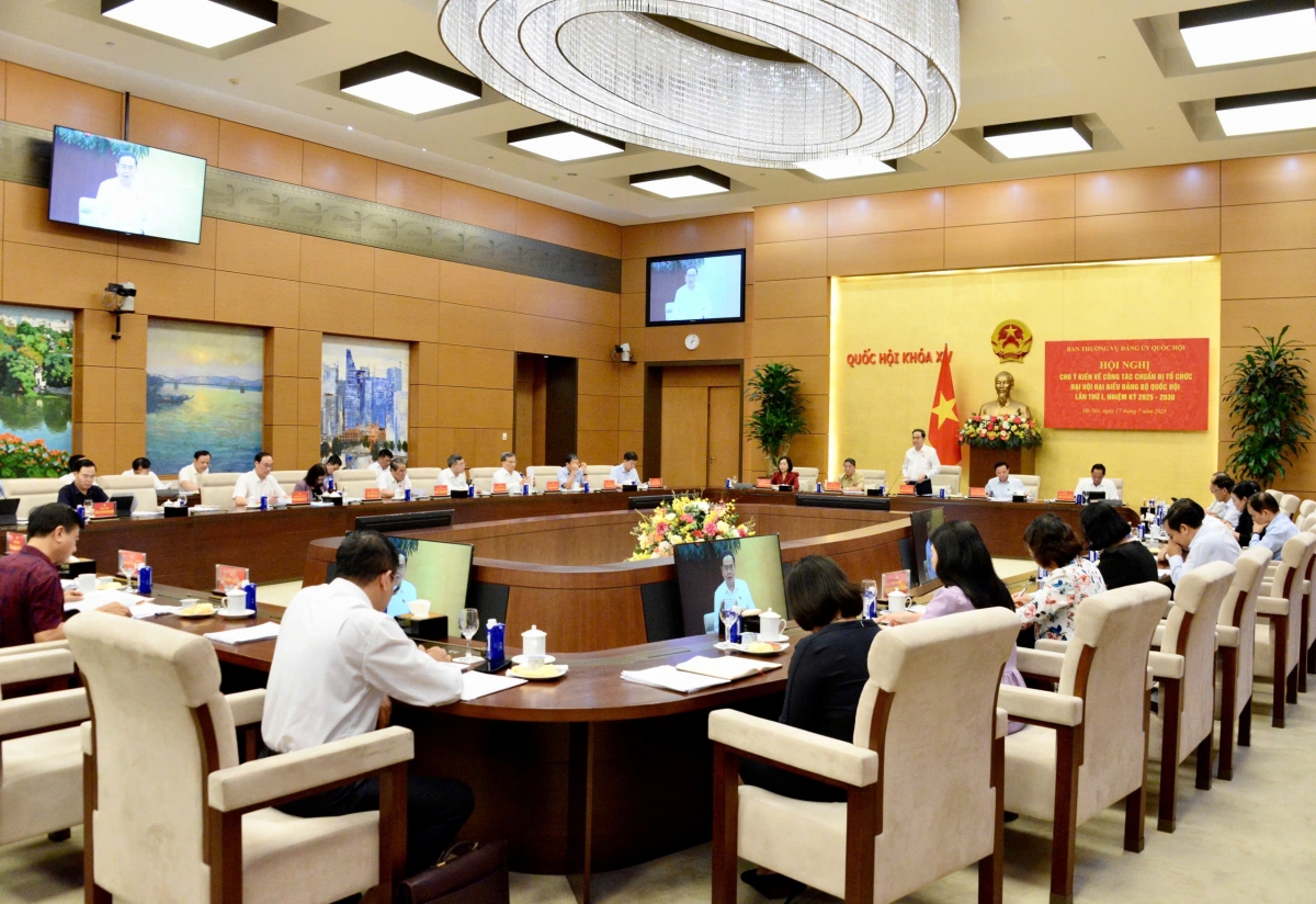 Chủ tịch Quốc hội Trần Thanh Mẫn chủ trì Hội nghị chuẩn bị Đại hội Đại biểu Đảng bộ Quốc hội lần thứ nhất.