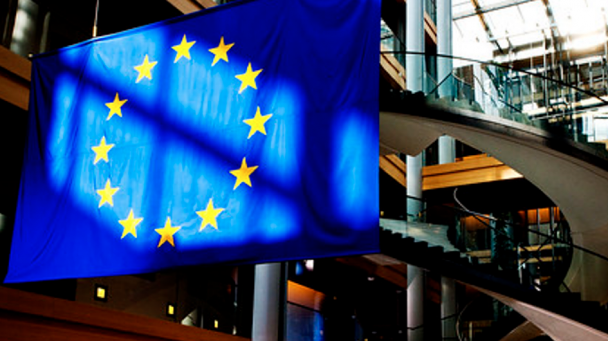 Việc EU triệu tập cuộc họp khẩn nhằm phát đi thông điệp mạnh mẽ rằng Khối 27 sẽ không chấp nhận "bị đứng ngoài" bàn đàm phán liên quan đến an ninh châu Âu