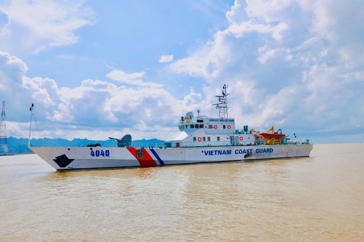 Tàu CSB 4040 chạy thử nghiệm đường dài trên biển
