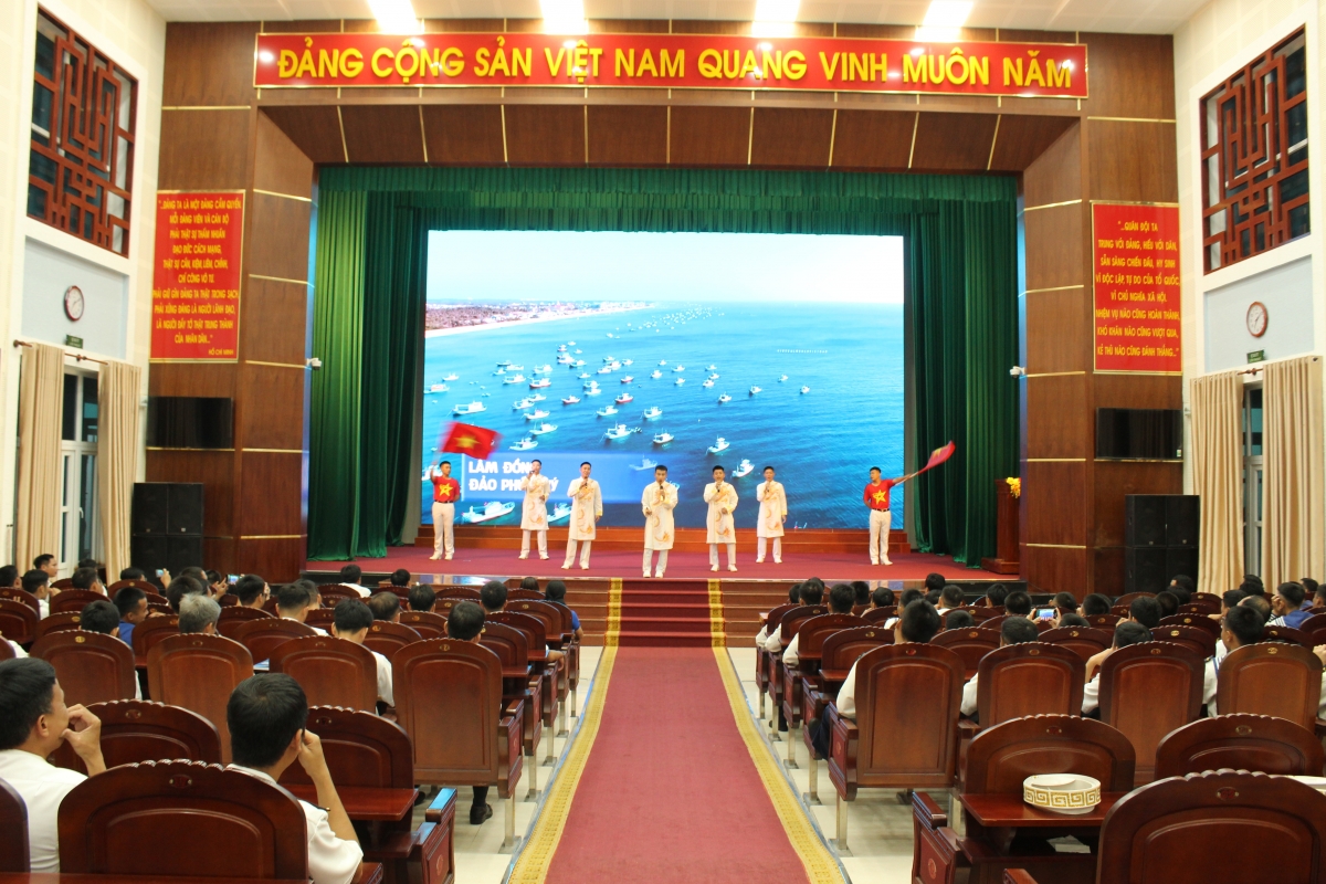 Quang cảnh Hội thi tại Lữ đoàn 171