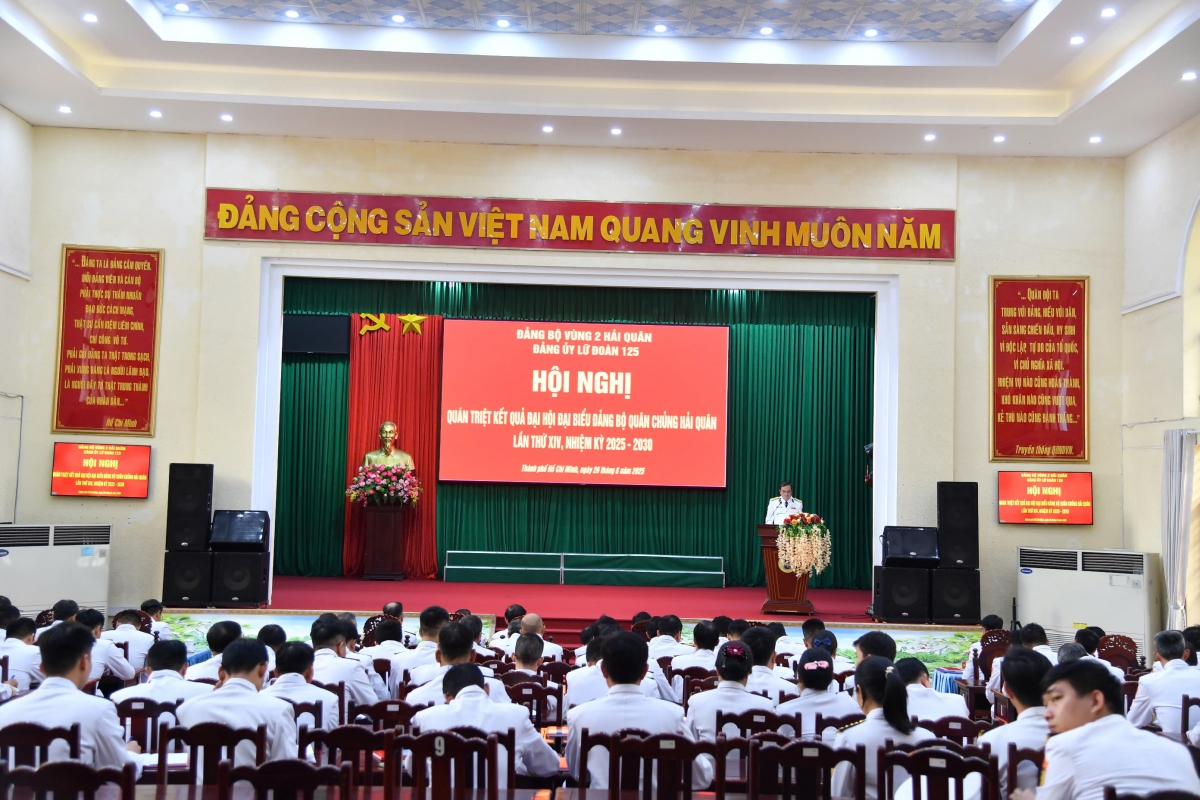 Quang cảnh Hội nghị quán triệt kết quả Đại hội đại biểu Đảng bộ Quân chủng Hải quân lần thứ XIV, nhiệm kỳ 2025 - 2030