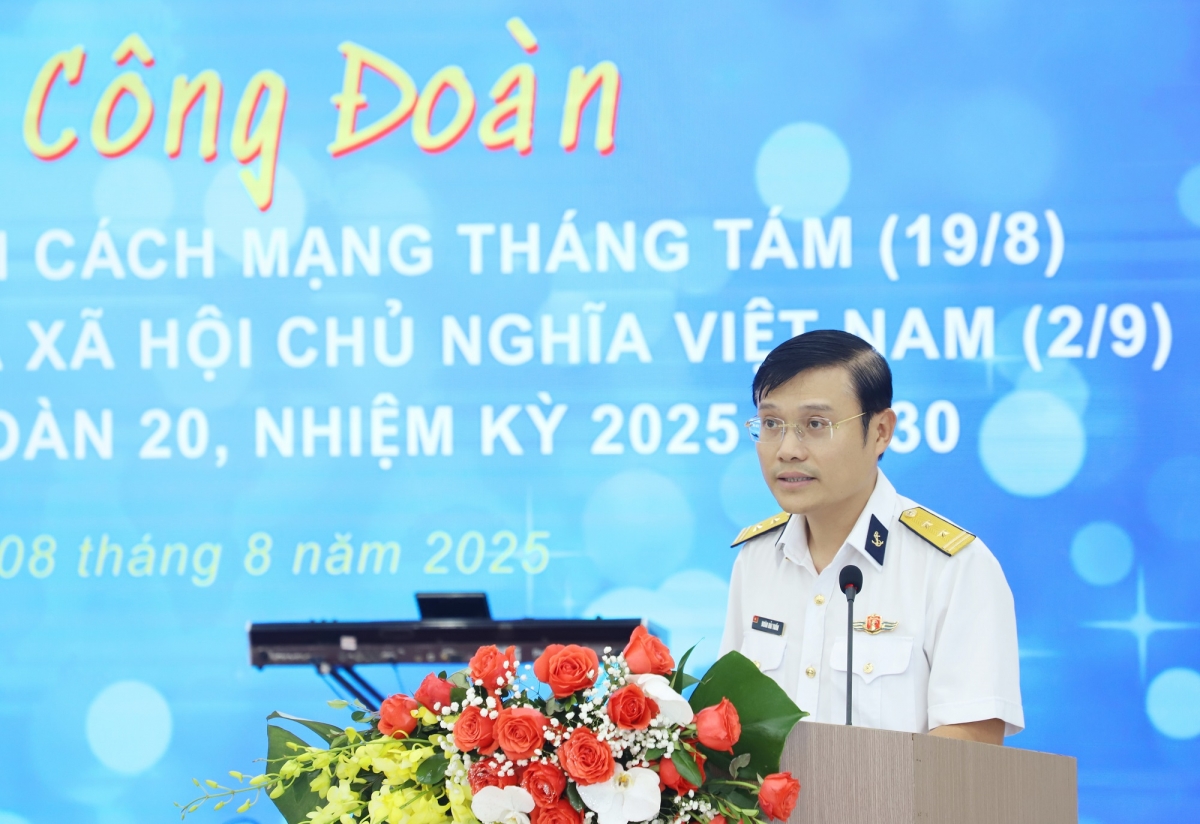 Trung tá Đoàn Hải Tuấn, Chủ tịch HĐTV Cảng container quốc tế Tân Cảng - Hải Phòng phát biểu