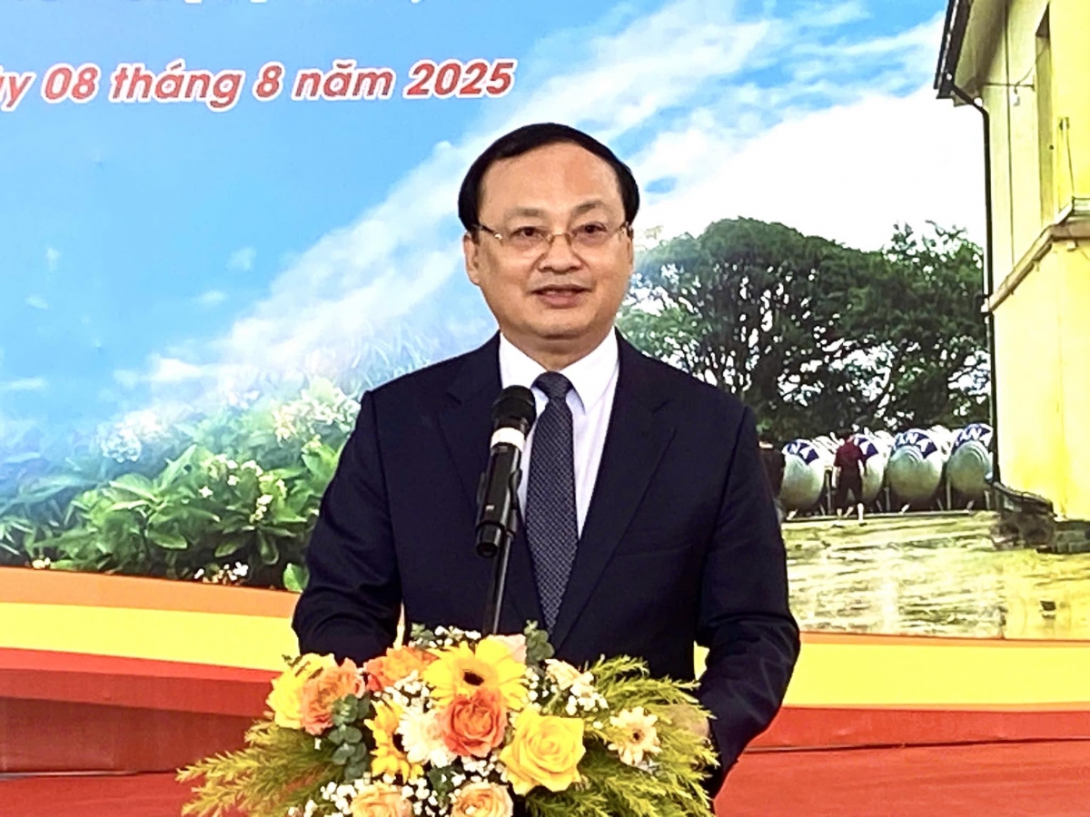 Ủy viên Trung ương Đảng, Ủy viên Ban Chấp hành Đảng bộ Chính phủ, Bí thư Đảng ủy, Tổng Giám đốc Đài Tiếng Nói Việt Nam Đỗ Tiến Sỹ phát biểu tại buổi lễ