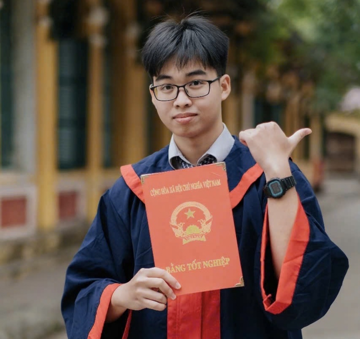 Em Nguyễn Việt Hưng- Trường PTTH Chu Văn An