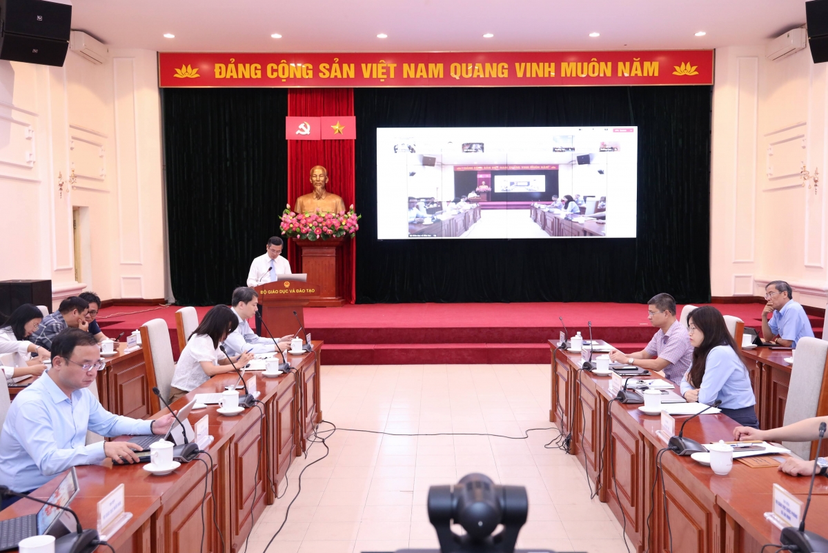 Toàn cảnh hội nghị tại điểm cầu Bộ Giáo dục và Đào tạo (Hà Nội)