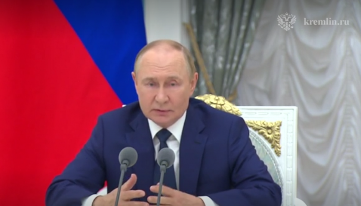 Tổng thống Nga Putin phát biểu tại cuộc họp