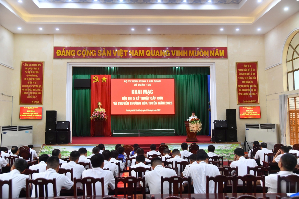 Quang cảnh khai mạc Hội thi