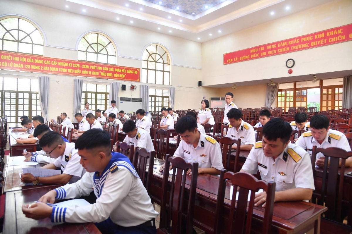 Phần thi kiểm tra nhận thức của các thí sinh