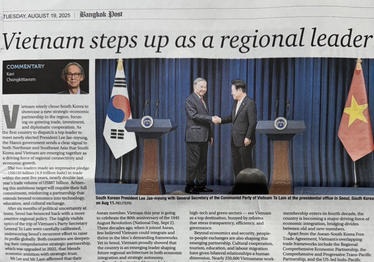 Ảnh bài báo đăng trên Bangkok Post bản in ngày 19/8 - Việt Nam vươn lên thành nước dẫn dắt khu vực