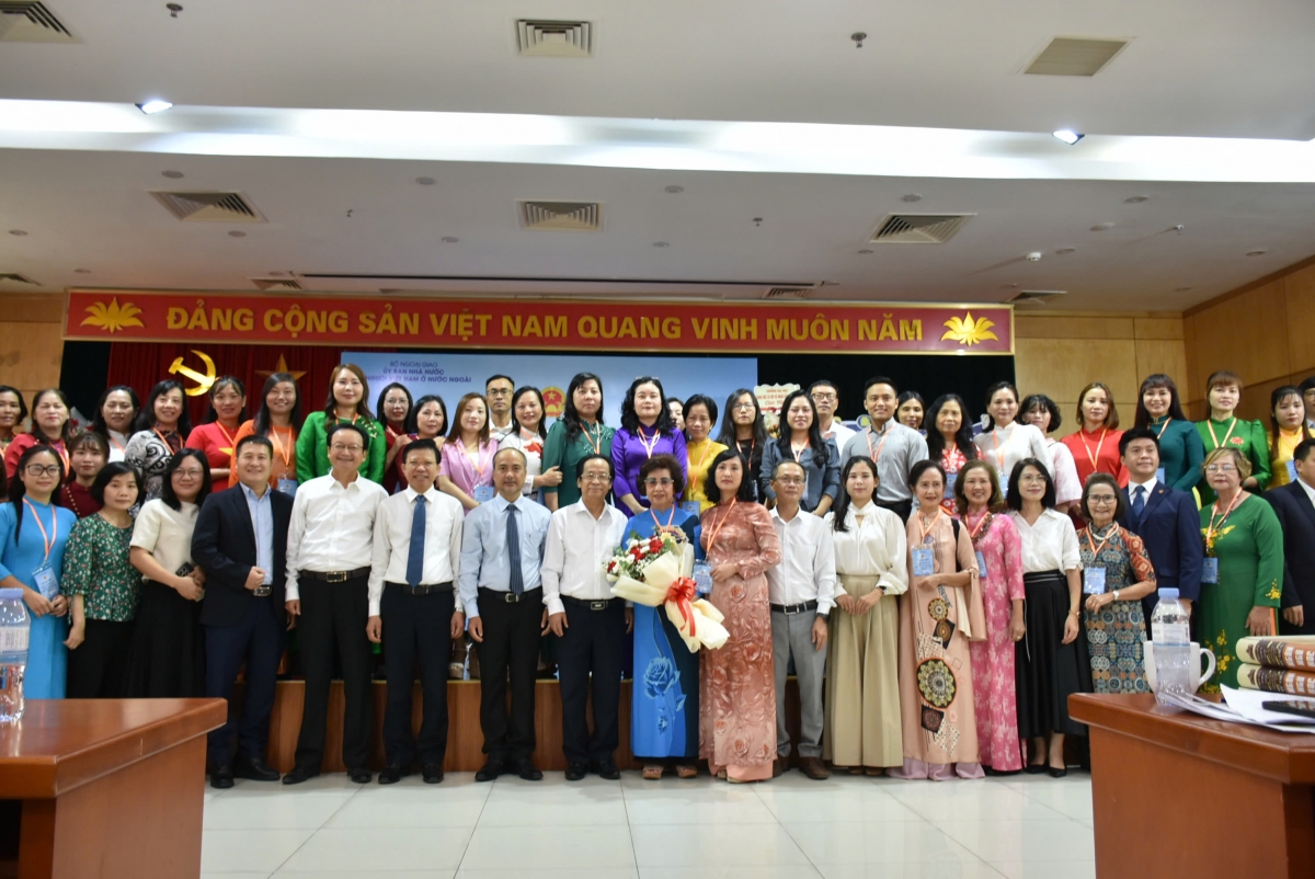 Các giáo viên kiều bào tham dự Khóa tập huấn giảng dạy tiếng Việt (VOV1)