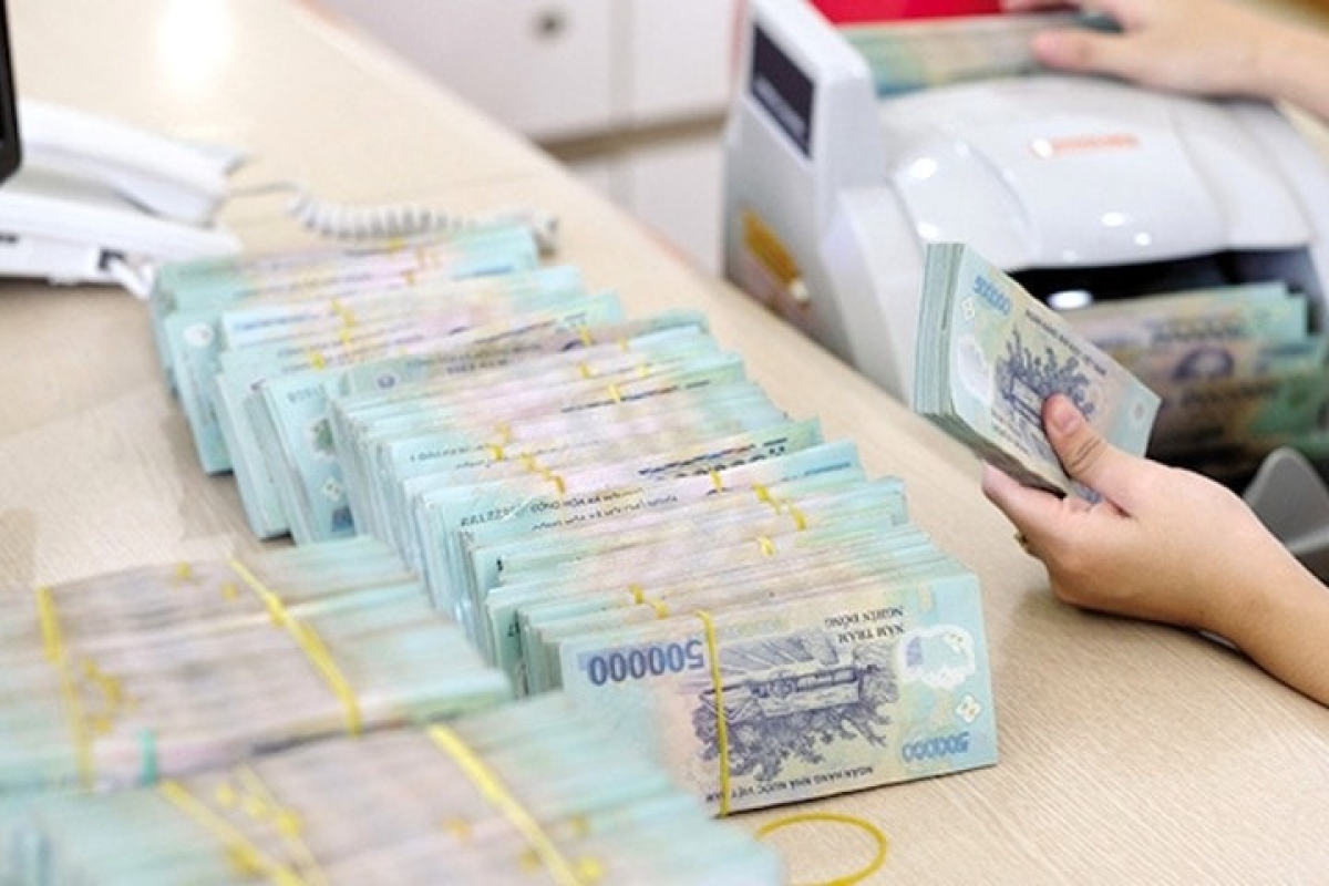 Dòng tiền gửi chảy mạnh vào ngân hàng