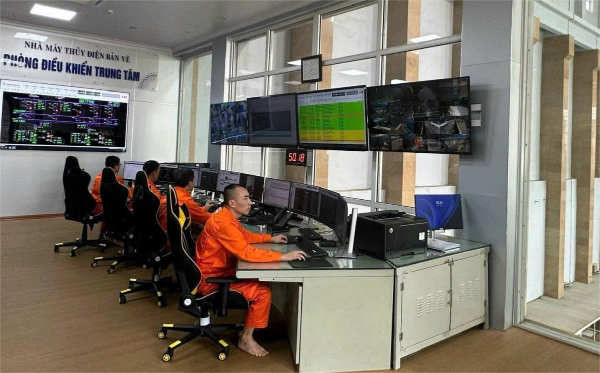 Phòng điều khiển trung tâm tại Nhà máy Thủy điện Bản Vẽ.