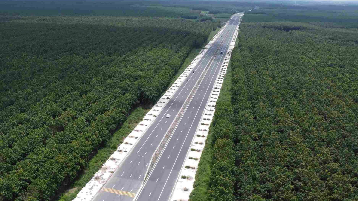 Đường tạo lực Bắc Tân Uyên - Phú Giáo - Bàu Bàng được đầu tư sẽ thuận lợi cho doanh nghiệp lưu thông, vận chuyển hàng hóa