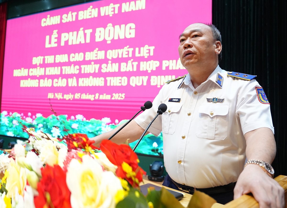 Trung tướng Lê Quang Đạo - Tư lệnh Cảnh sát biển Việt Nam phát biểu chỉ đạo Lễ phát động.